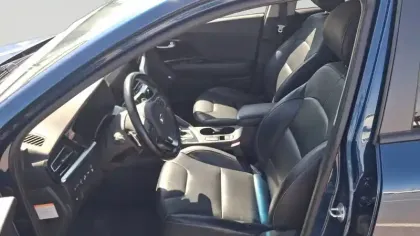 Photo 11 Kia Niro  1.6 GDi Hybride 141 ch DCT6