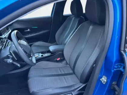 Photo 10 Peugeot 208  PureTech 130 S&S EAT8