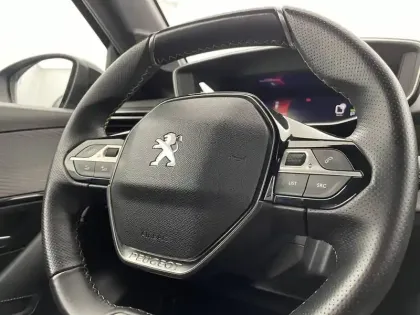 Photo 28 Peugeot 208  Electrique 50 kWh 136ch
