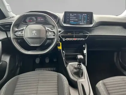 Photo 7 Peugeot 2008  PureTech 100 S&S BVM6