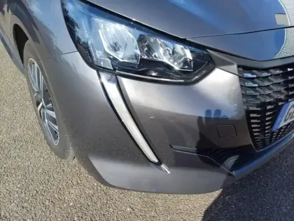 Photo 15 Peugeot 208  PureTech 100 S&S EAT8