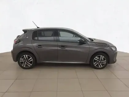 Photo 27 Peugeot 208  PureTech 100 S&S EAT8