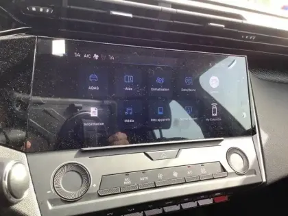 Photo 20 Peugeot 2008  Hybrid 145 e-DCS6
