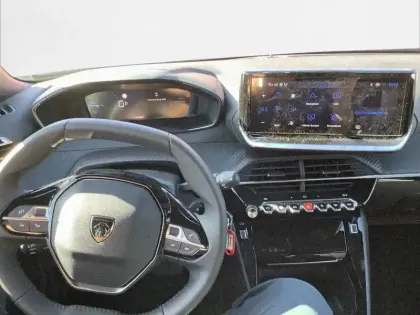 Photo 28 Peugeot 2008  Hybrid 145 e-DCS6