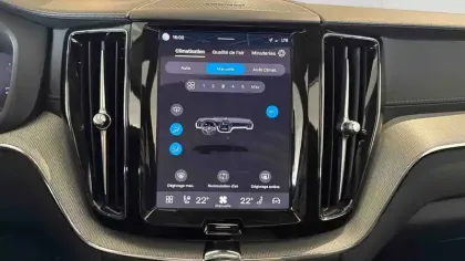 Photo 21 Volvo XC60  T6 AWD Hybride rechargeable 253 ch+145 ch Geartronic 8