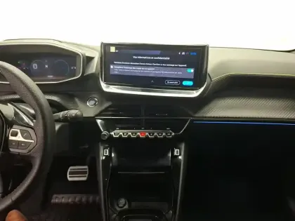 Photo 13 Peugeot 208  Hybrid 145 ch e-DCS6