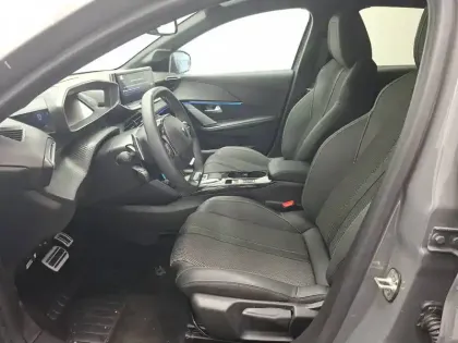 Photo 10 Peugeot 208  Hybrid 145 ch e-DCS6