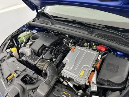 Photo 35 Renault Clio  E-Tech full hybrid 145