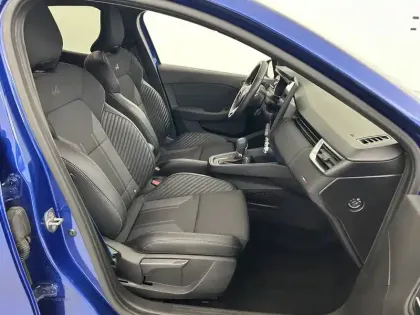 Photo 22 Renault Clio  E-Tech full hybrid 145