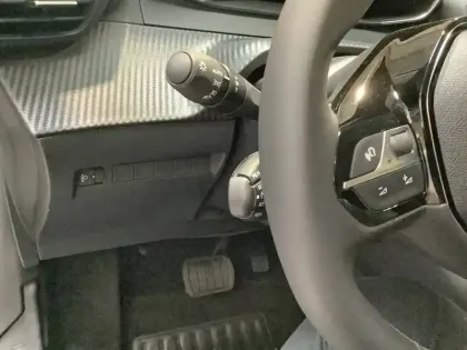 Photo 17 Peugeot 208  Hybrid 110 e-DCS6