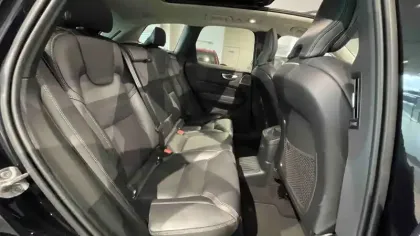 Photo 33 Volvo XC60  T6 AWD Hybride rechargeable 253 ch+145 ch Geartronic 8