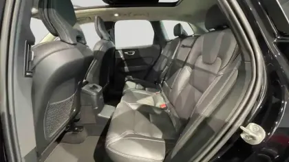 Photo 26 Volvo XC60  T6 AWD Hybride rechargeable 253 ch+145 ch Geartronic 8