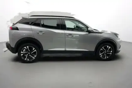 Photo 6 Peugeot 2008  PureTech 130 S&S EAT8
