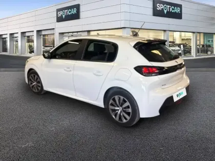 Photo 16 Peugeot 208  PureTech 100 S&S BVM6