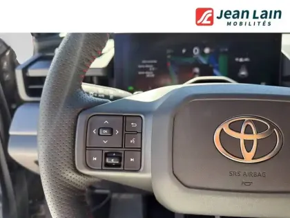 Photo 11 Toyota Rav4  Hybride 194 ch AWD-i