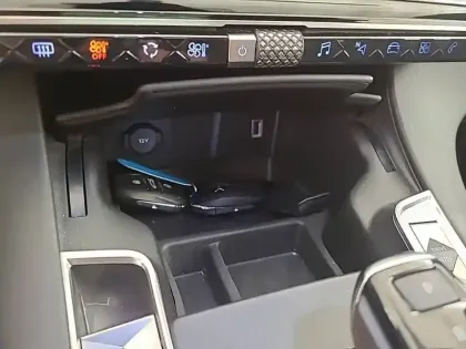 Photo 42 DS DS 7 DS7 Crossback Hybride E-Tense 225 EAT8
