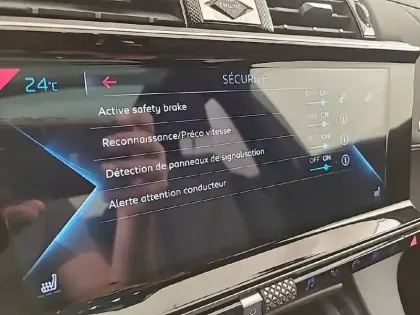 Photo 40 DS DS 7 DS7 Crossback Hybride E-Tense 225 EAT8