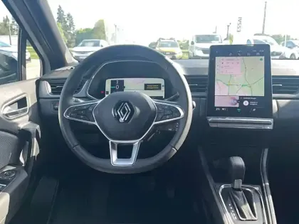 Photo 6 Renault Captur  E-Tech full hybrid 145 ch