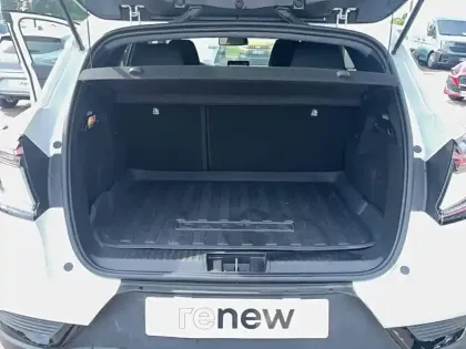 Photo 35 Renault Captur  E-Tech full hybrid 145 ch