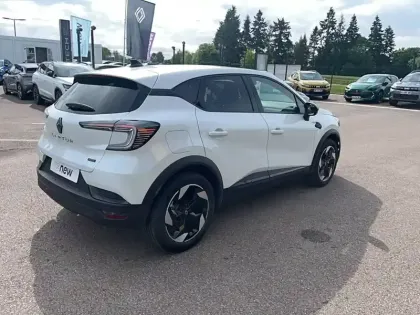 Photo 40 Renault Captur  E-Tech full hybrid 145 ch