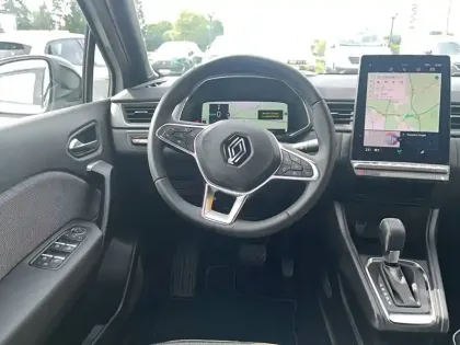 Photo 32 Renault Captur  E-Tech full hybrid 145 ch