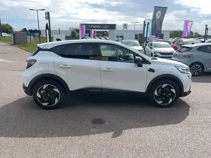 Photo 41 Renault Captur  E-Tech full hybrid 145 ch