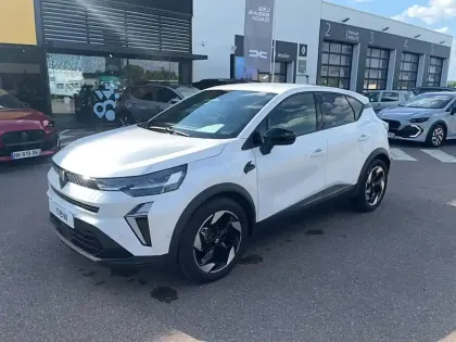 Photo 16 Renault Captur  E-Tech full hybrid 145 ch
