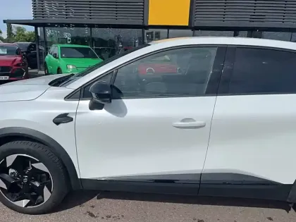 Photo 36 Renault Captur  E-Tech full hybrid 145 ch