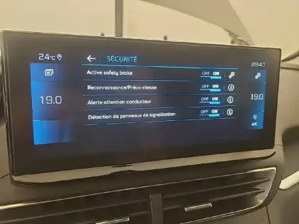 Photo 44 Peugeot 3008  Puretech 130ch S&S EAT8