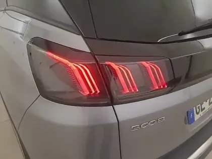 Photo 41 Peugeot 3008  Puretech 130ch S&S EAT8