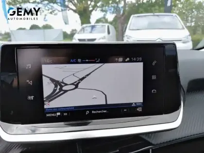Photo 12 Peugeot 208  PureTech 100 S&S BVM6
