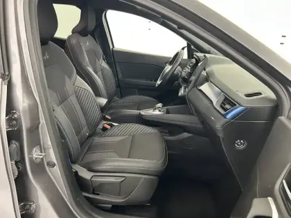 Photo 22 Renault Captur  E-Tech full hybrid 145 ch