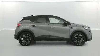 Photo 14 Renault Captur  E-Tech full hybrid 145 ch