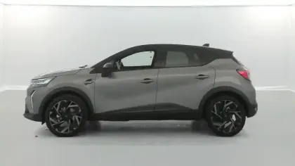 Photo 10 Renault Captur  E-Tech full hybrid 145 ch