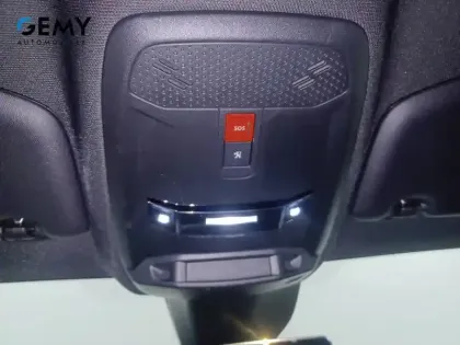 Photo 45 Peugeot 208  Electrique 50 kWh 136ch