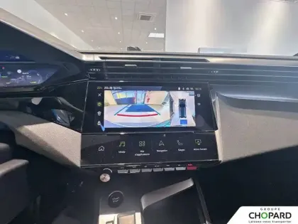 Photo 14 Peugeot 308  Plug-in Hybrid 195 ch e-DCS7