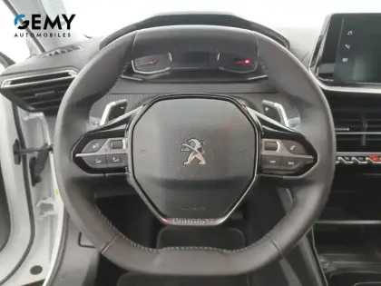 Photo 12 Peugeot 2008  PureTech 130 S&S EAT8