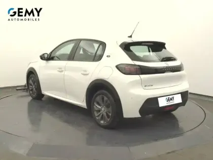 Photo 6 Peugeot 208  Electrique 50 kWh 136ch