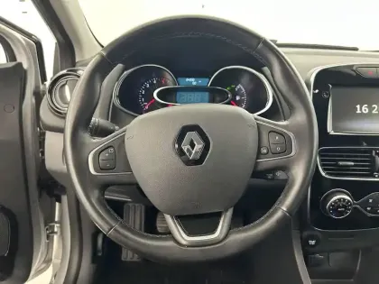 Photo 23 Renault Clio  dCi 90 E6C