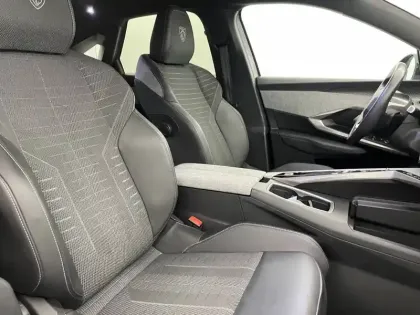 Photo 26 Peugeot 3008  Hybrid 136 e-DCS6