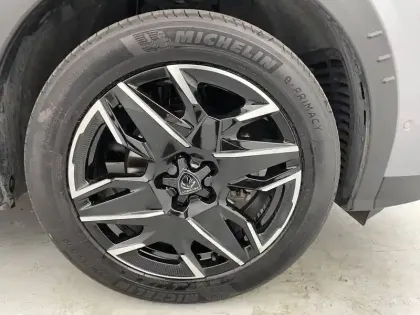 Photo 16 Peugeot 3008  Hybrid 136 e-DCS6