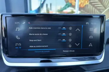 Photo 21 Peugeot 2008  Hybrid 136 e-DCS6