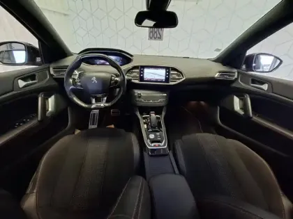 Photo 10 Peugeot 308  BlueHDi 130ch S&S EAT8