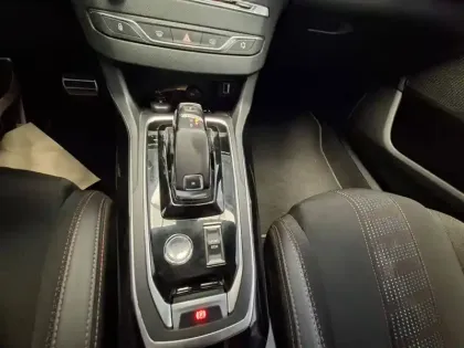 Photo 31 Peugeot 308  BlueHDi 130ch S&S EAT8