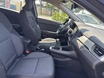 Photo 11 Renault Captur  TCe 140 - 21