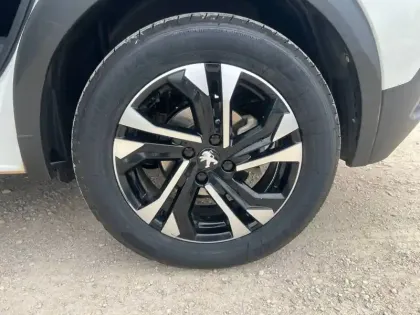 Photo 10 Peugeot 2008  Electrique 136 ch