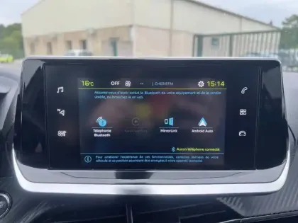 Photo 13 Peugeot 2008  Electrique 136 ch