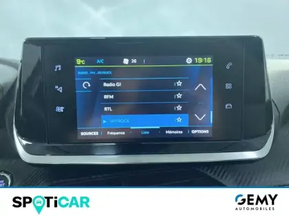 Photo 15 Peugeot 2008  Electrique 136 ch