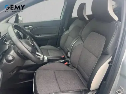 Photo 8 Renault Captur  mild hybrid 160 EDC