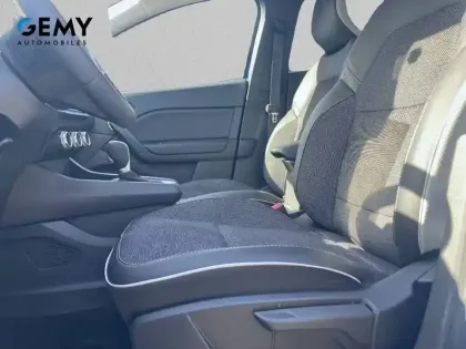 Photo 8 Renault Captur  E-Tech 145 - 21